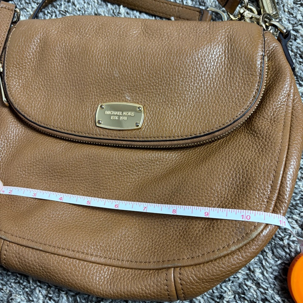 Michael Kors Bedford Brown Pebbled Leather Tassel Zipper Foldover Crossbody Bag - Picture 15 of 16